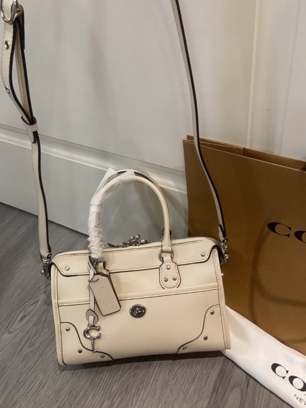 Coach Retro Riveted Doctor Handbag - Picture 4 of 6